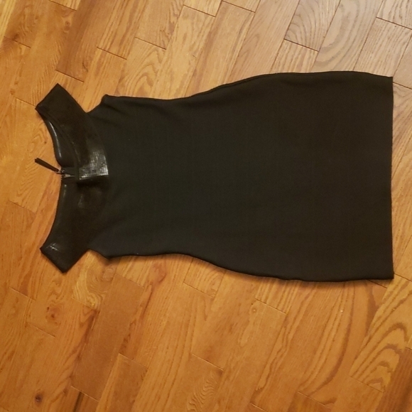 GUESS bodycone dress with sequence. - Picture 5 of 13